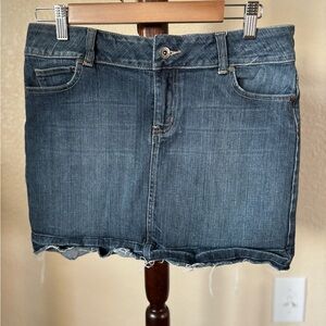 Noir denim skirt